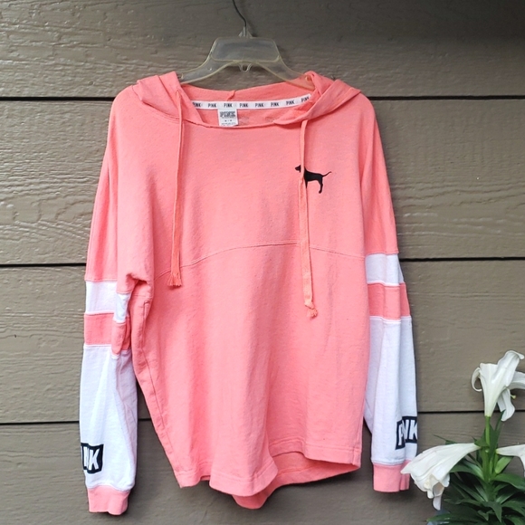 PINK Victoria's Secret Tops - PINK Victoria's Secret Orange White dog log  hoodie rugby stripe M
